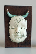 Load image into Gallery viewer, Block head doll face with platinum and green horns
